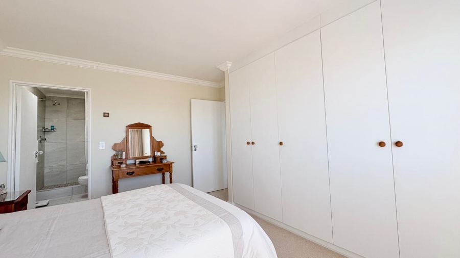 To Let 3 Bedroom Property for Rent in Muizenberg Western Cape